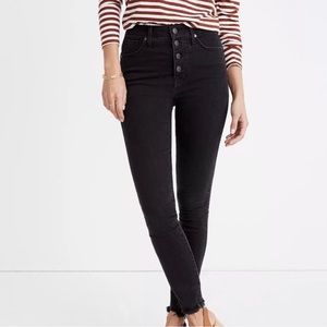 Madewell 10" High Rise Skinny Button Fly Washed Black ***Raw Hem